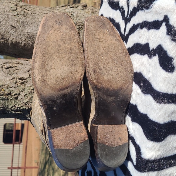 Sonora Leather distressed square toe knee boots - Picture 11 of 14